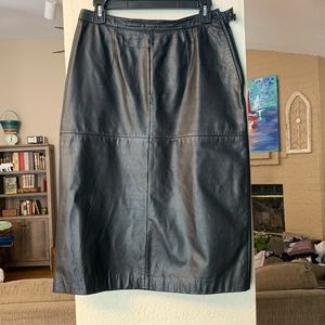 Avon Fashions 100% genuine Leather Skirt